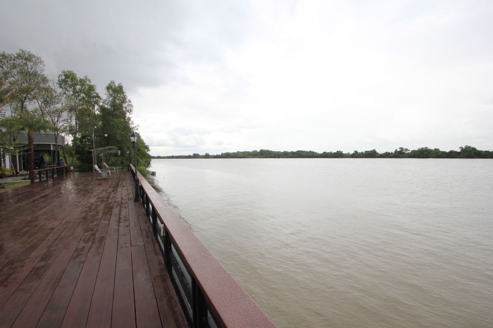 ขายที่ดินฉะเชิงเทรา : ที่ดินสนามกอล์ฟบางปะกงริเวอร์ไซด์ 1-2-01 ไร่ หันหน้าออกแม่น้ำบางปะกง ใกล้กรุงเทพ มอเตอร์เวย์ กรุงเทพ ชลบุรี สายใหม่ 8,800บาท/วา