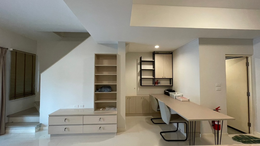 ขายทาวน์โฮมมหาชัย สมุทรสาคร : ขายทาวน์โฮม หลังมุม วิลลาจจิโอ Villaggio เพชรเกษม-สาย4