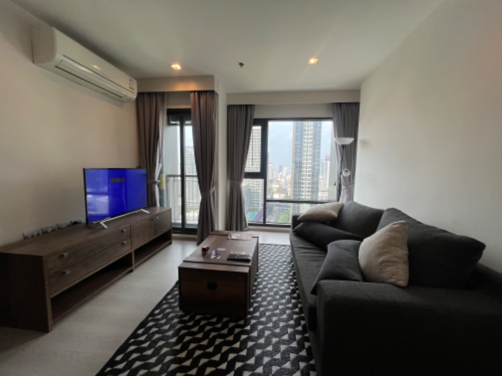 ให้เช่าคอนโดสุขุมวิท อโศก ทองหล่อ : for rent Rhythm 36-38 1 bed big size 🎈🌈
