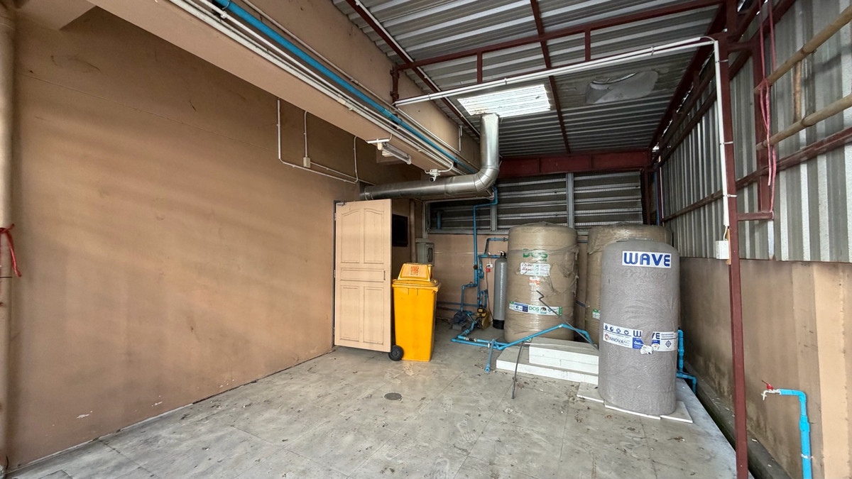 ให้เช่าโฮมออฟฟิศบางนา แบริ่ง ลาซาล : ให้เช่า โฮมออฟฟิศ ห้องมุม ชั้น 2–5 + ดาดฟ้า 📍 ซอยมิราเคิล ถนนกิ่งแก้ว 40/2 (ปากซอยมีธนาคารกรุงเทพ) 