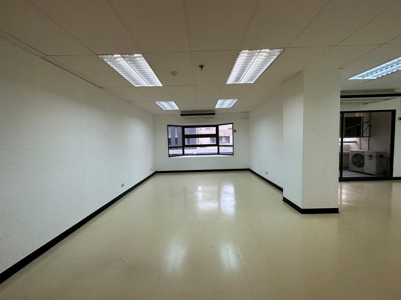 ให้เช่าสำนักงานวิทยุ ชิดลม หลังสวน : For Rent Bangkok Office Langsuan BTS Chit Lom Pathum Wan BRE19351