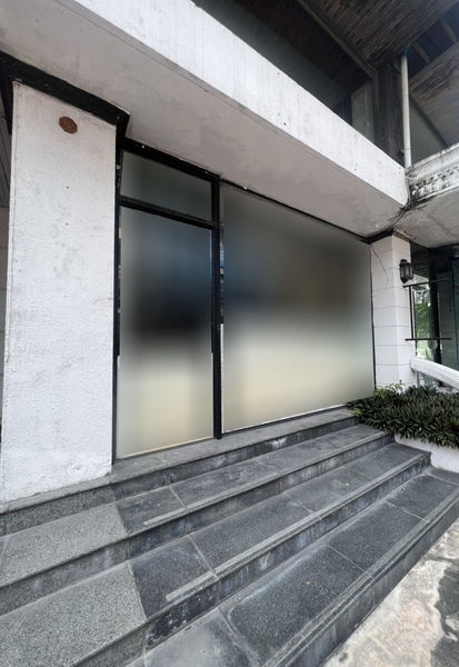 ให้เช่าร้านค้า/ตลาดนัดคลองเตย กล้วยน้ำไท : For Rent Retail Space Soi Sukhumvit BTS Phrom Phong Watthana BRE18370