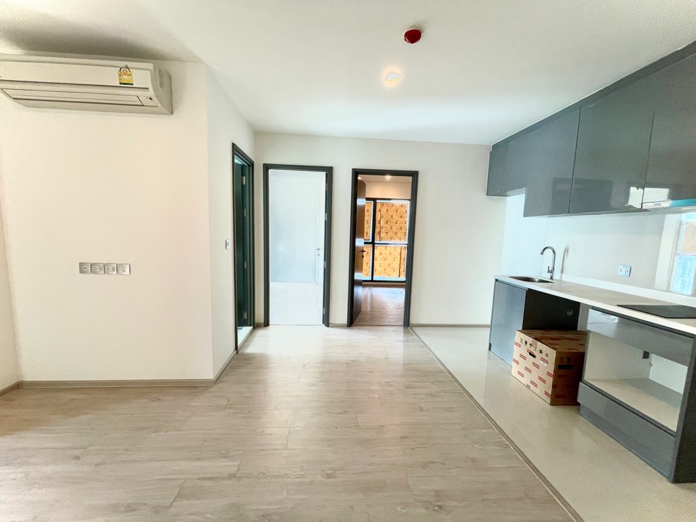 For SaleCondoRatchathewi,Phayathai : Urgent sale Rhythm Rangnam 2 bedrooms, 1 bathroom (new room, never lived in) Rhythm Rangnam