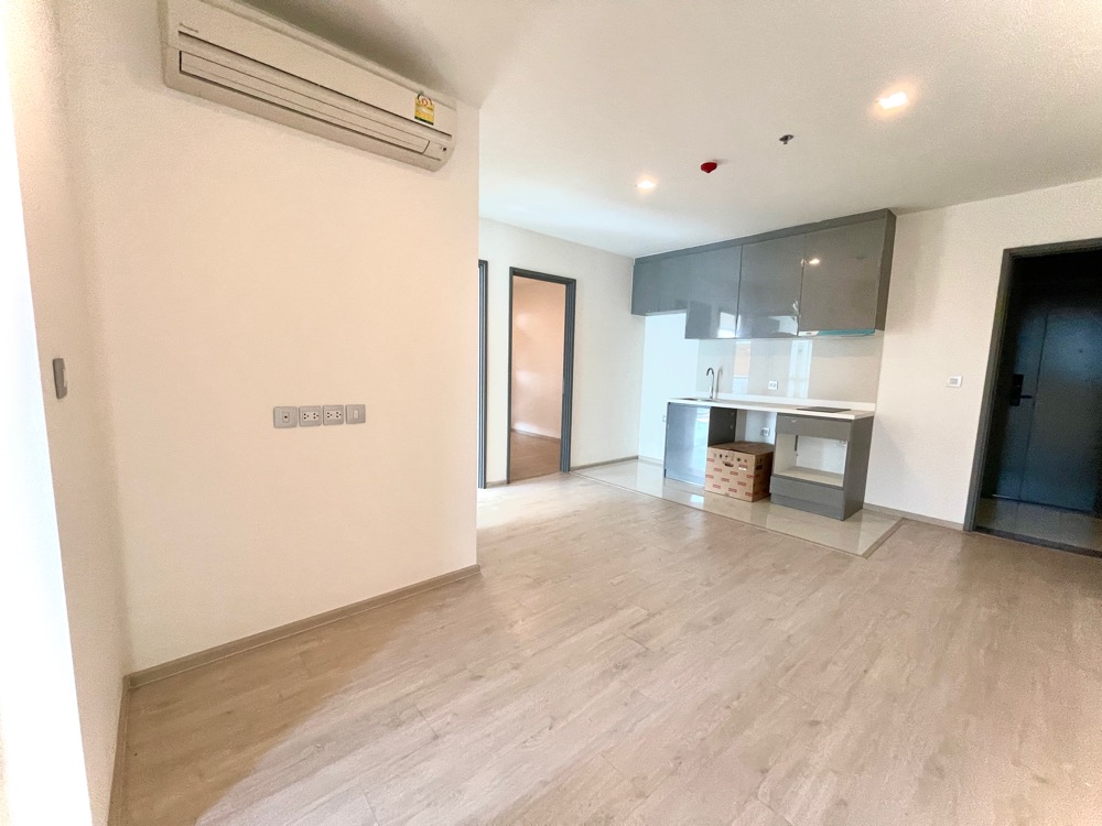 For SaleCondoRatchathewi,Phayathai : Urgent sale Rhythm Rangnam 2 bedrooms, 1 bathroom (new room, never lived in) Rhythm Rangnam