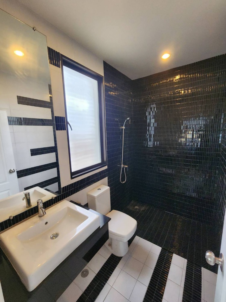 ให้เช่าทาวน์โฮมพระราม 5 ราชพฤกษ์ บางกรวย : ให้เช่าบ้าน เวอริเดียน ราชพฤกษ์ ใกล้ บุญถาวร ราชพฤกษ์ เพียง 4 นาที