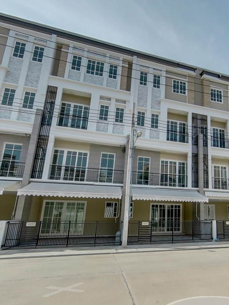 ขายทาวน์โฮมอ่อนนุช อุดมสุข : For Sale Bangkok Town House The Master Udomsuk Udomsuk Bang Na BRE17666