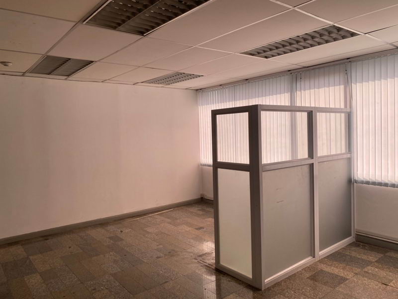 ให้เช่าสำนักงานสุขุมวิท อโศก ทองหล่อ : For Rent Bangkok Office Sukhumvit BTS Thong Lo Khlong Toei BRE17441