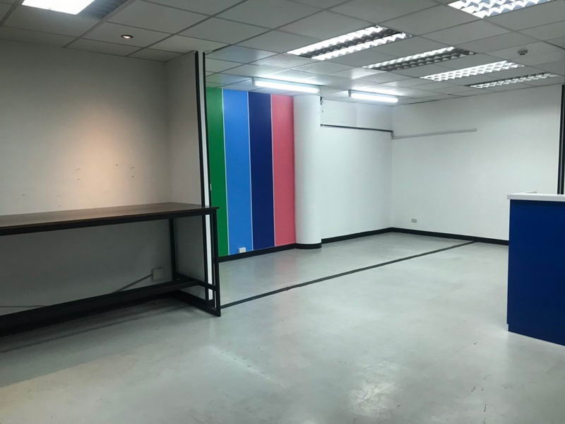 ให้เช่าสำนักงานคลองเตย กล้วยน้ำไท : For Rent Bangkok Office Sukhumvit BTS Phrom Phong Watthana BRE17460