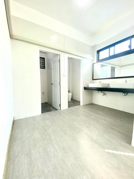 For RentTownhomePattanakan, Srinakarin : For Rent Bangkok Town House Country Villa Srinakarin Srinakarin Prawet BRE16534