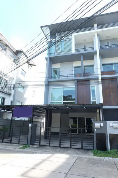 ให้เช่าโฮมออฟฟิศลาดพร้าว101 แฮปปี้แลนด์ : For Rent Bangkok Home Office B-Square Latphrao Wang Thonglang BRE15966