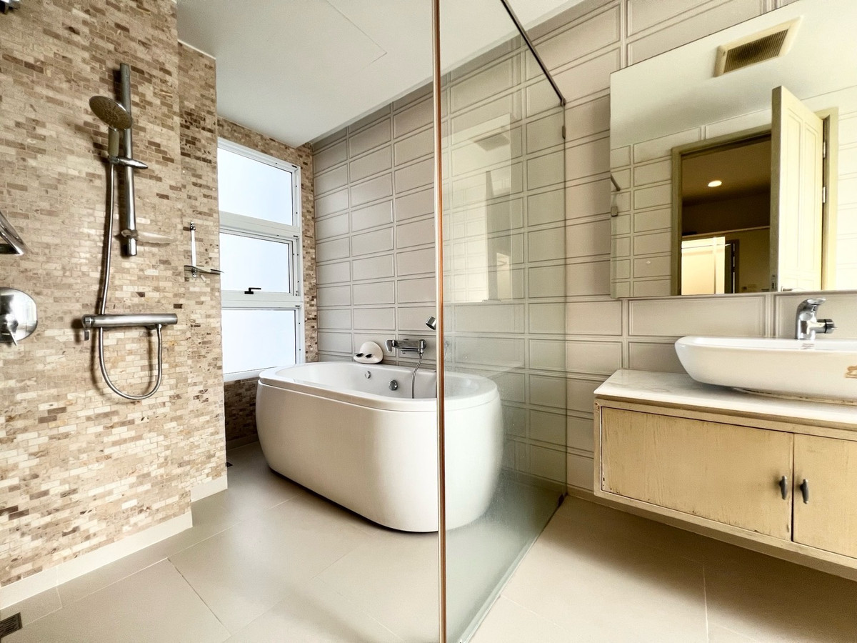 For RentHouseSapankwai,Jatujak : Single house for rent, I-NINE Phahon Yothin, near BTS Saphan Khwai 1 km, fully furnished.