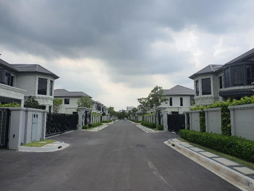 ขายบ้านพัฒนาการ ศรีนครินทร์ : ขาย Narasiri Krungthep Kreetha แบบบ้าน noho 5