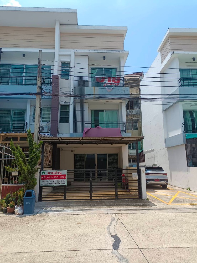 ขายทาวน์โฮมบางแค เพชรเกษม : ขาย/เช่า หมู่บ้านออทัม เรสซิเด้นซ์ (เพชรเกษม 114) ขนาด 20.8 ตร.วา 3 ห้องนอน 3 ห้องน้ำ #164#
