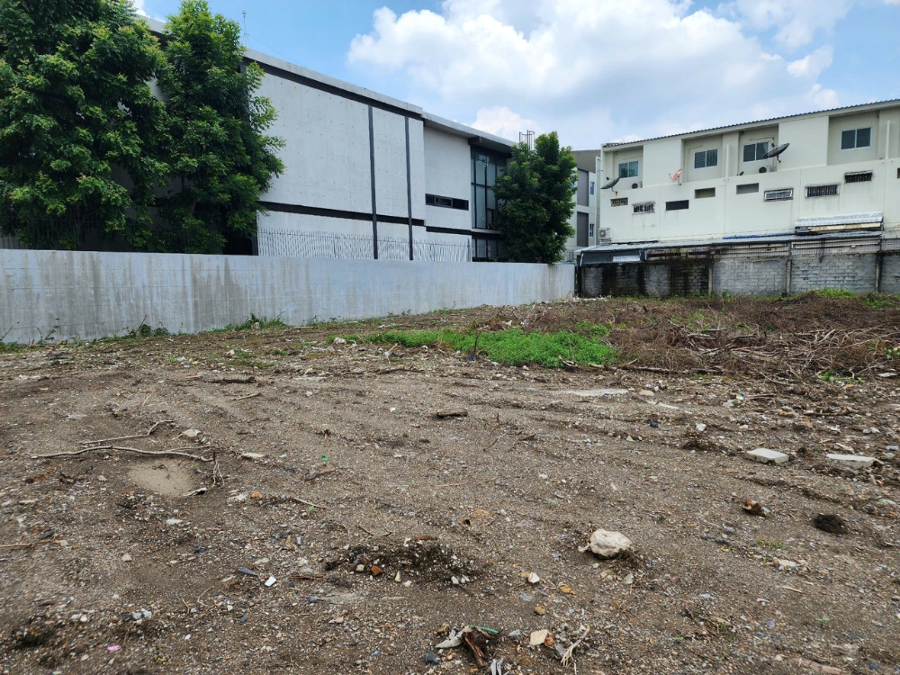 ขายที่ดินมีนบุรี-ร่มเกล้า : ขายที่ดินในซอยมิสทีน และซอยเคหะร่มเกล้า ใกล้สำนักงานที่ดินบึงกุ่ม