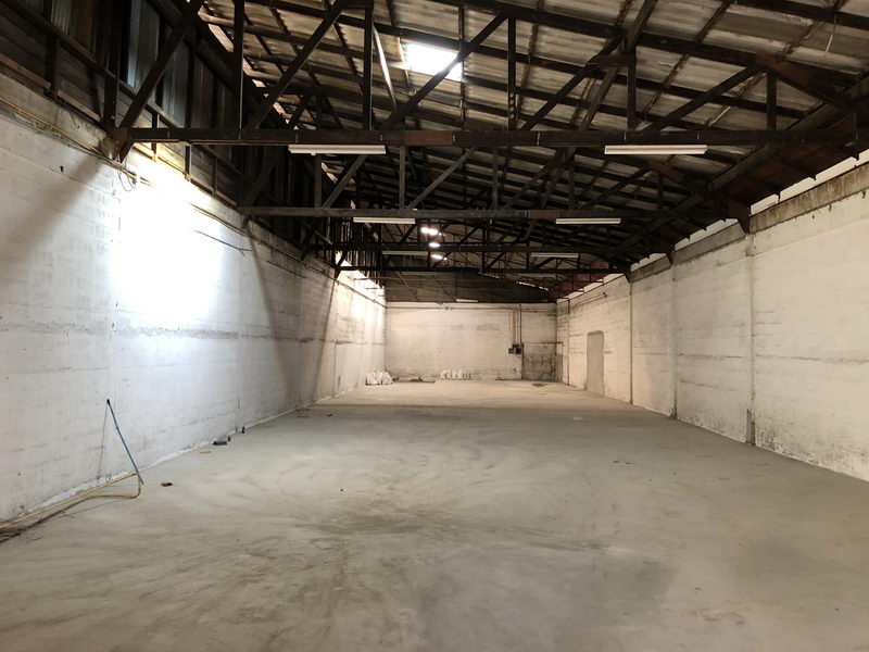 ให้เช่าร้านค้า/ตลาดนัดคลองเตย กล้วยน้ำไท : For Rent Retail Warehouse Sukhumvit BTS Phrom Phong Khlong Toei BRE3681