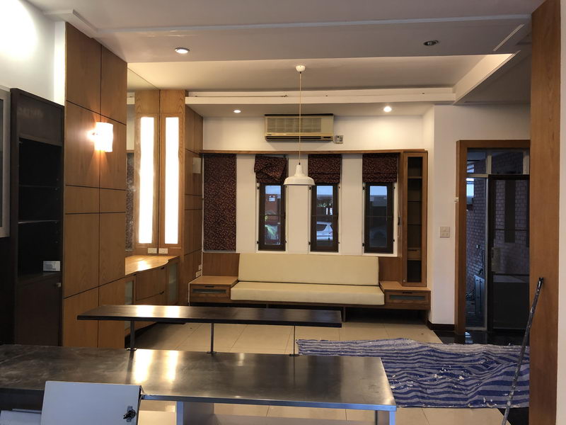 For RentTownhomeSukhumvit, Asoke, Thonglor : For Sale and Rent Bangkok Town House in Secure Compound on Sukhumvit 49 in Thonglor Watthana BRE4162