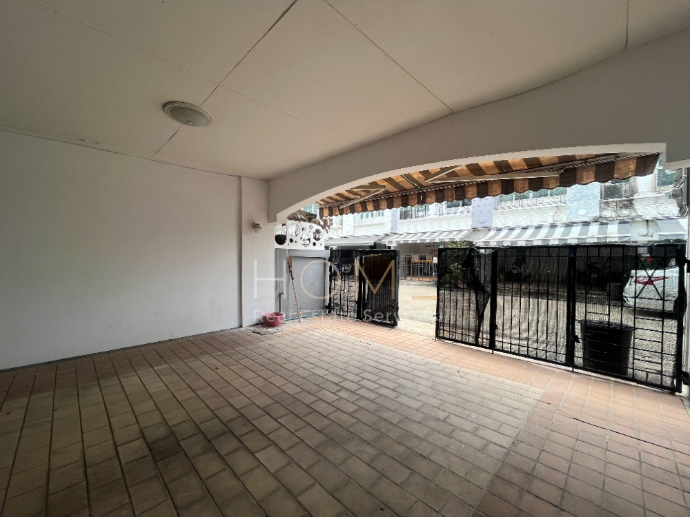 ขายทาวน์โฮมเลียบทางด่วนรามอินทรา : ทาวน์โฮม บ้านกลางเมือง ลาดพร้าว - โยธินพัฒนา / 3 ห้องนอน (ขาย), Baan Klang Muang Ladprao - Yothin Phatthana / Townhome 3 Bedrooms (FOR SALE) TPM144