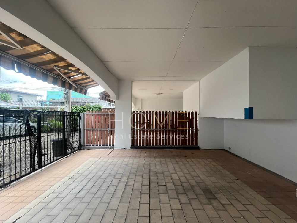 ขายทาวน์โฮมเลียบทางด่วนรามอินทรา : ทาวน์โฮม บ้านกลางเมือง ลาดพร้าว - โยธินพัฒนา / 3 ห้องนอน (ขาย), Baan Klang Muang Ladprao - Yothin Phatthana / Townhome 3 Bedrooms (FOR SALE) TPM144