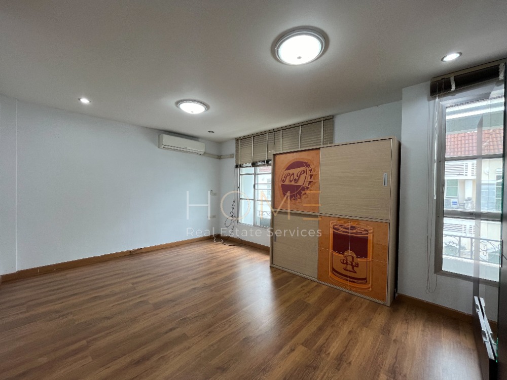 ขายทาวน์โฮมเลียบทางด่วนรามอินทรา : ทาวน์โฮม บ้านกลางเมือง ลาดพร้าว - โยธินพัฒนา / 3 ห้องนอน (ขาย), Baan Klang Muang Ladprao - Yothin Phatthana / Townhome 3 Bedrooms (FOR SALE) TPM144