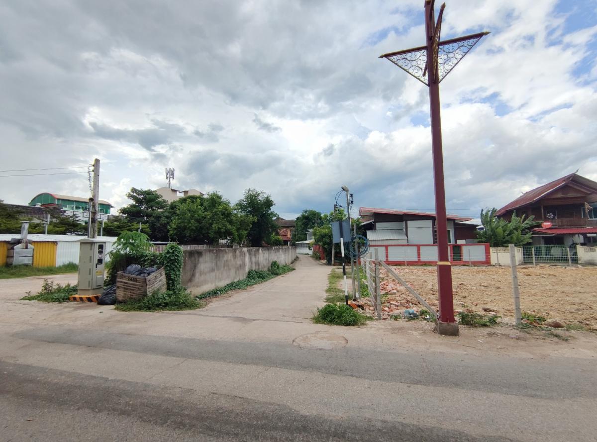 For SaleLandLamphun : Land for sale, 347 sq wa, in Lamphun city, next to the outer ring road, Muang district, Lamphun province.