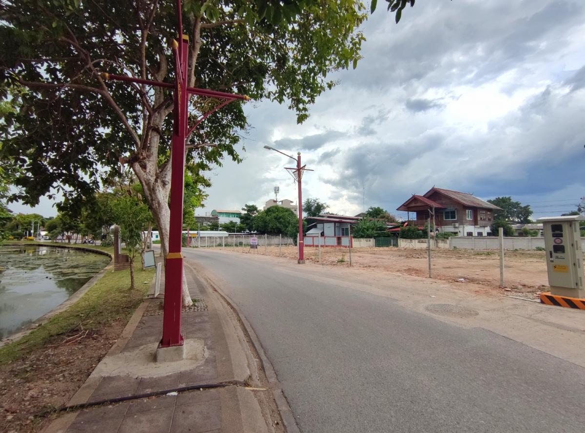 For SaleLandLamphun : Land for sale, 347 sq wa, in Lamphun city, next to the outer ring road, Muang district, Lamphun province.