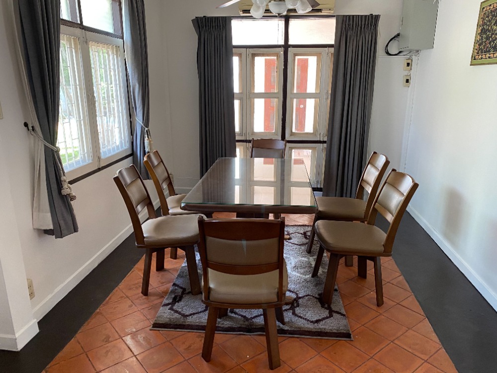 ขายบ้านอารีย์ อนุสาวรีย์ : บ้านเดี่ยว ซอยสายลม 2 ย่านอารีย์ พหลโยธิน