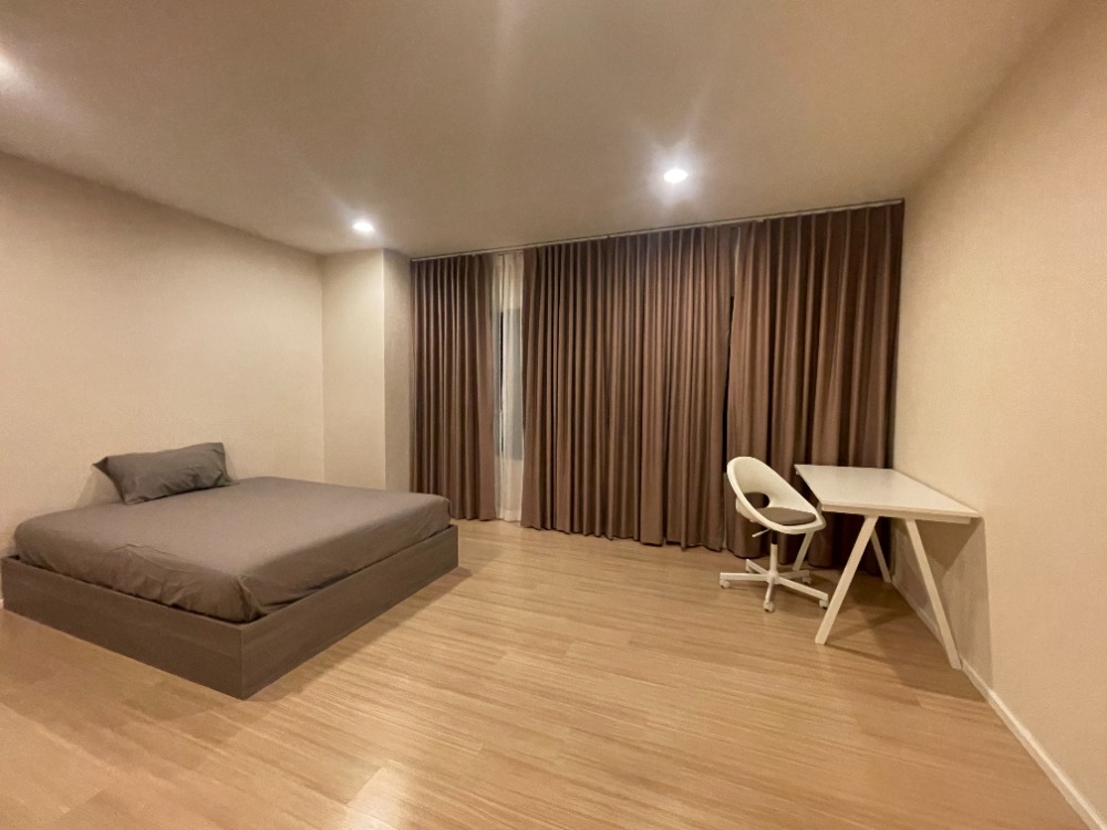 ขายทาวน์โฮมพระราม 5 ราชพฤกษ์ บางกรวย : ทาวน์เฮ้าส์ 3 ชั้น บ้านกลางเมือง ถ.พิบูลสงคราม, นนทบุรี