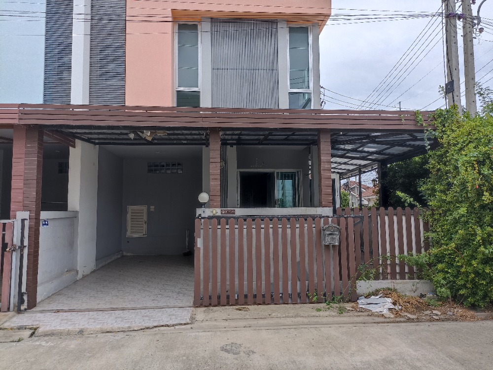 ขายทาวน์โฮมอยุธยา : ม.เดอะแกรนด์พาร์ค ถ.โรจนะ ทาวน์เฮ้าส์ ห้องมุม, พระนครศรีอยุธยา