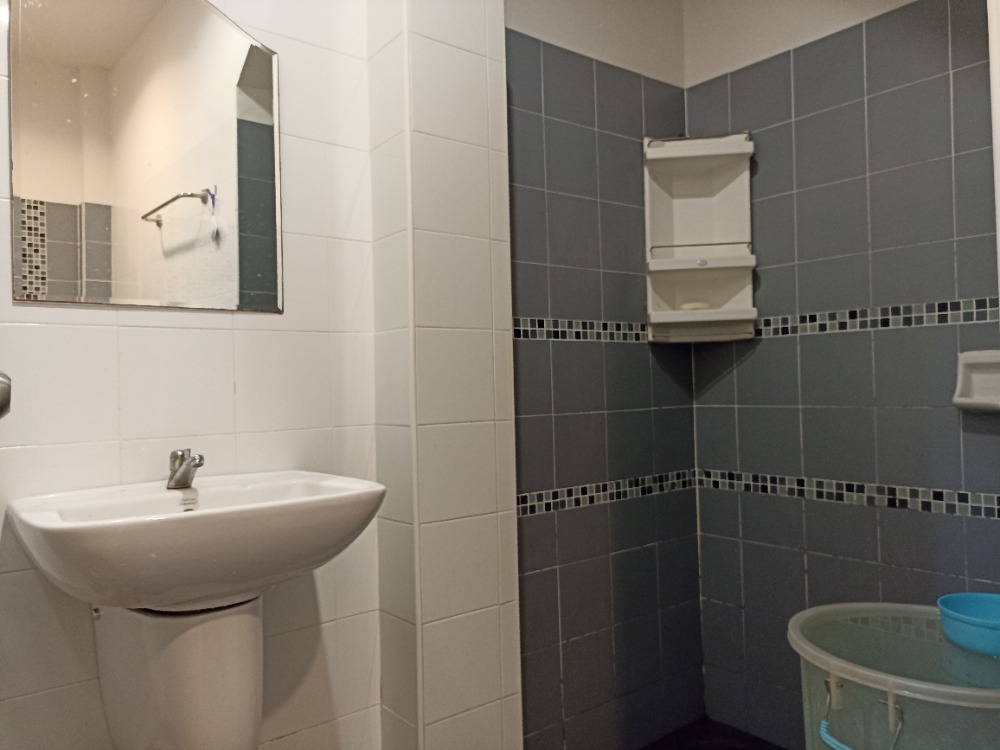 ขายทาวน์โฮมอยุธยา : ม.เดอะแกรนด์พาร์ค ถ.โรจนะ ทาวน์เฮ้าส์ ห้องมุม, พระนครศรีอยุธยา