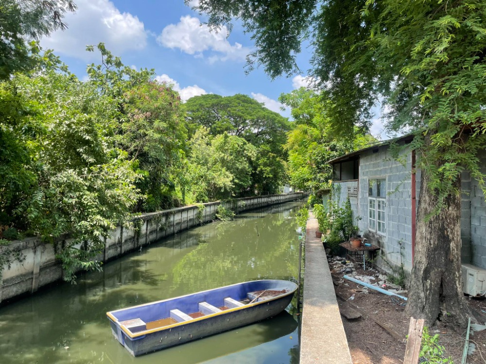 ขายที่ดินรัตนาธิเบศร์ สนามบินน้ำ พระนั่งเกล้า : ที่ดิน ติดถนนสามัคคี 34 / 8 ไร่ 76 ตารางวา (ขาย), Land Samakkhi Road 34 / 8 Rai 76 Square Wa (FOR SALE) AOM006