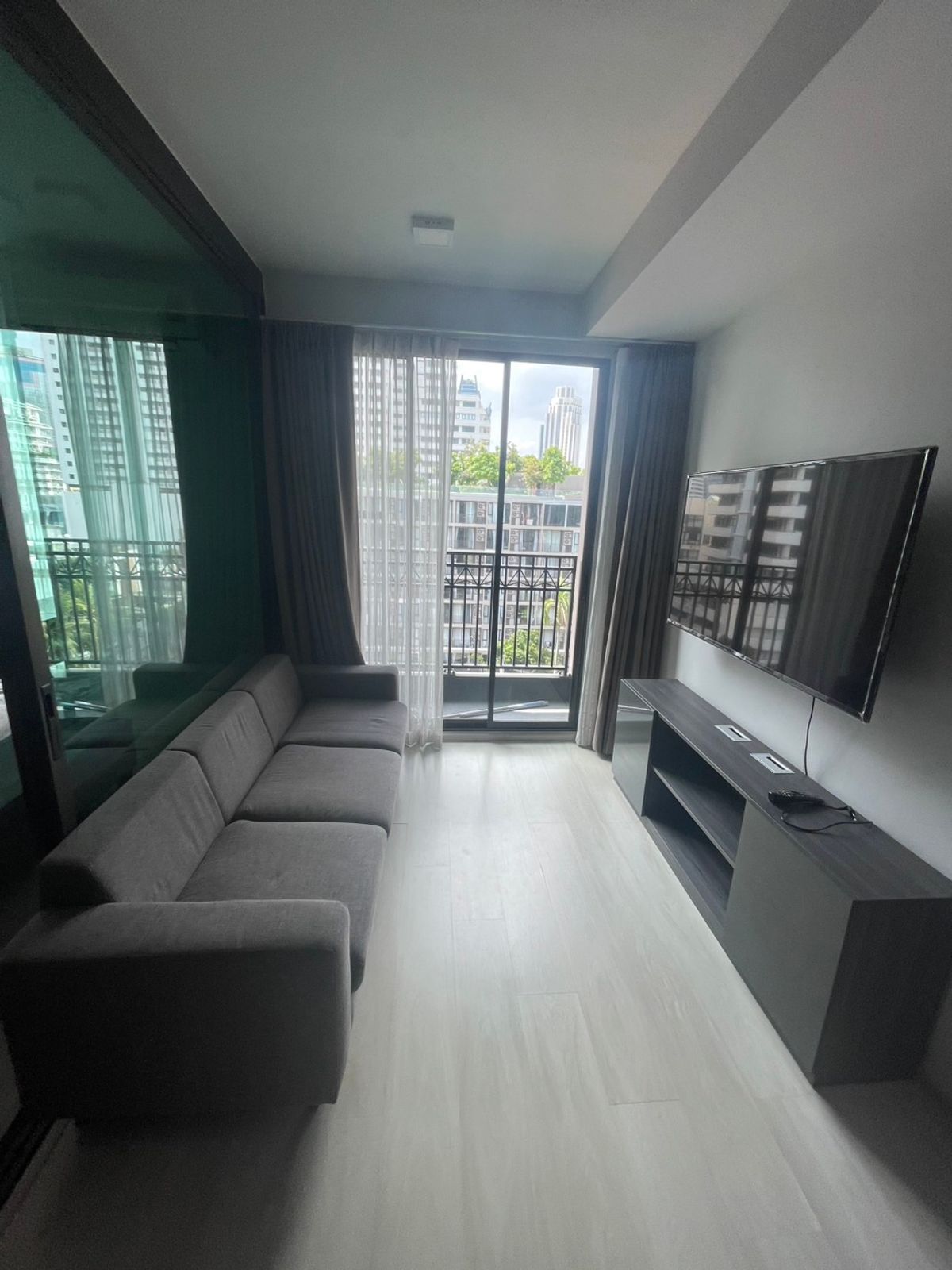 For RentCondo : Venio Sukhumvit 10 close to the park  1bedroom