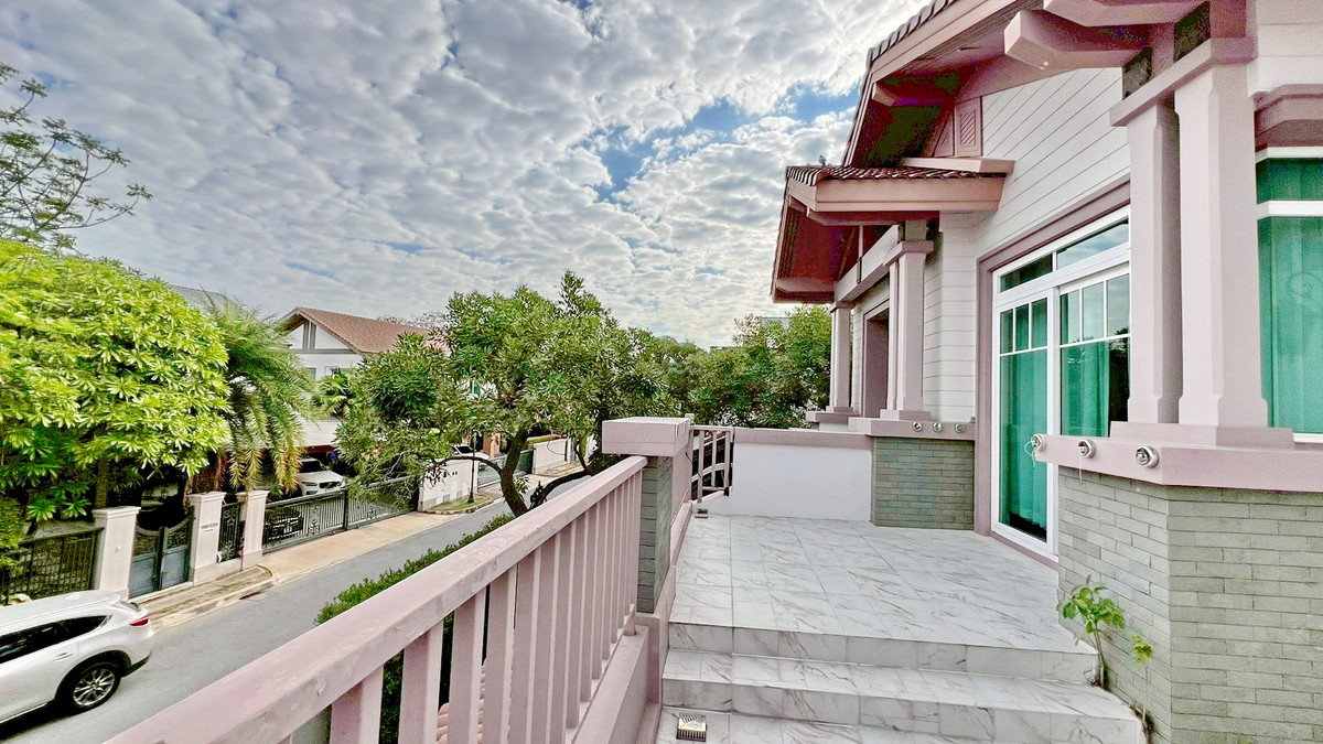 For RentHouseBangna, Bearing, Lasalle : Single houses for sale and rent Nantawan, Bangna Km.7