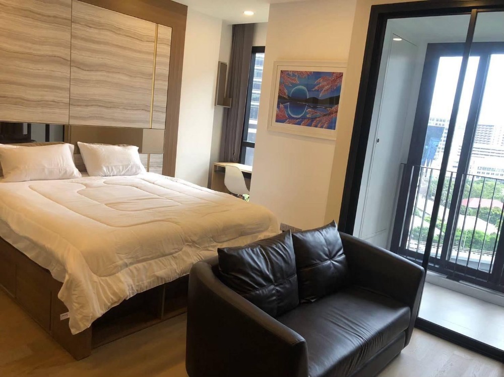 ให้เช่าคอนโดสยาม จุฬา สามย่าน : ★ Ashton Chula-Silom ★ 34 ตรม.,ชั้น 11 (1ห้องนอน 1 ห้องน้ำ), ★ใกล้ Mrt สามย่าน และ Bts ศาลาแดง ★ตรงข้ามจามจุรีสแควร์ ★ สิ่งอำนวยความสะดวกมากมาย★ เครื่องใช้ไฟฟ้าครบครัน★