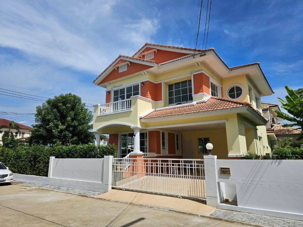 For SaleHousePathum Thani,Rangsit, Thammasat : Corner house for sale, Chaiyaphruek, Rangsit, Khlong 4, with pool, newly renovated house. Rangsit-Nakhon Nayok Rd., Thanyaburi, Pathum Thani