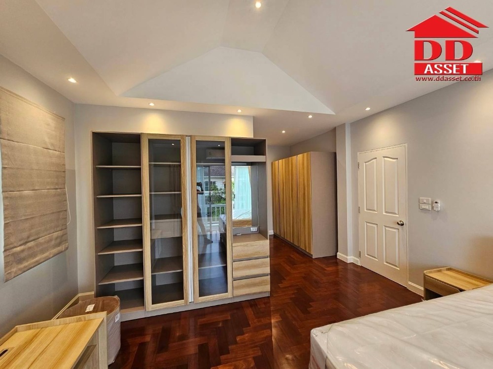 For SaleHousePathum Thani,Rangsit, Thammasat : Corner house for sale, Chaiyaphruek, Rangsit, Khlong 4, with pool, newly renovated house. Rangsit-Nakhon Nayok Rd., Thanyaburi, Pathum Thani