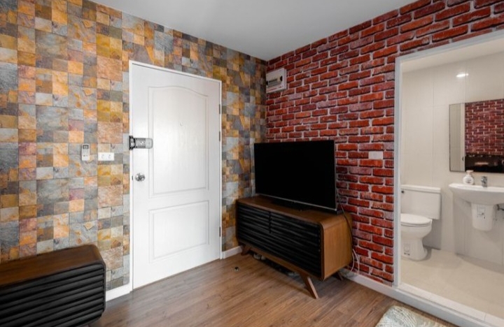 For RentCondoChaengwatana, Muangthong : For Rent Icon Ngamwongwan 2 Near MRT Tiwanon station (purple line)