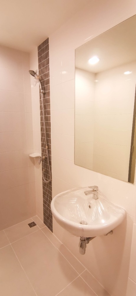 ขายคอนโดเอกชัย บางบอน : ขายคอนโด พรีเซนต์เอกชัย (Present Ekachai)ห้องใหม่ไม่เคยเข้าอยู่ 10นาที จาก BTSวุฒากาศ