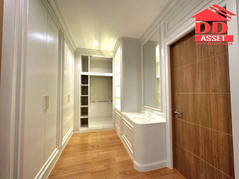 ขายบ้านพระราม 9 เพชรบุรีตัดใหม่ RCA : บ้านเดี่ยว 3 ชั้น / โฮมอ็อฟฟิศ พระราม9 เรสซิเดนซ์​ พร้อมลิฟต์