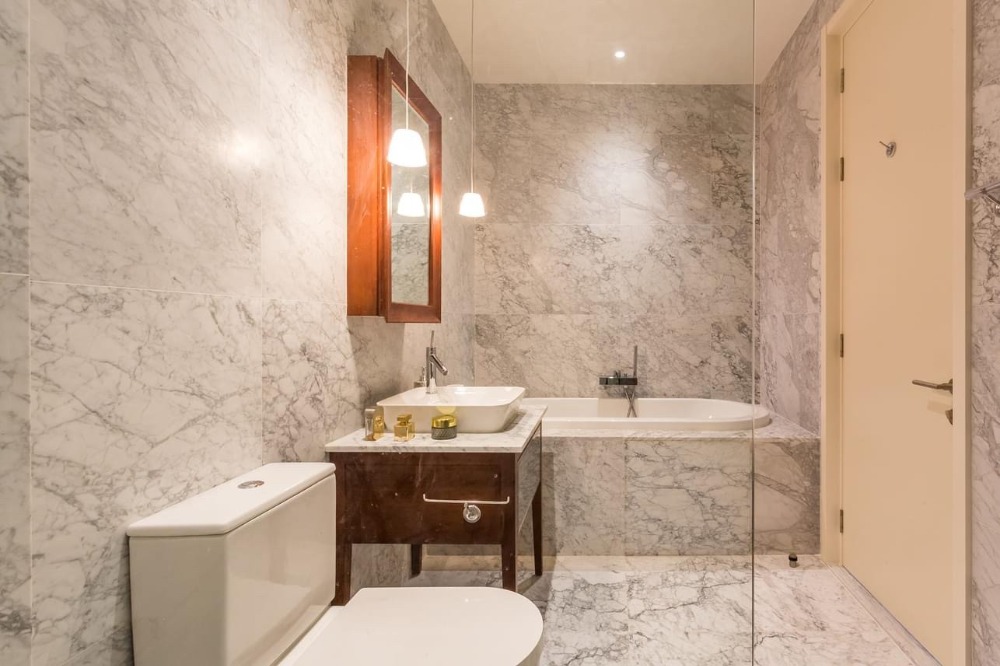 For RentCondoSukhumvit, Asoke, Thonglor : luxury 1 bedroom near BTS Thonglor, modern decorate