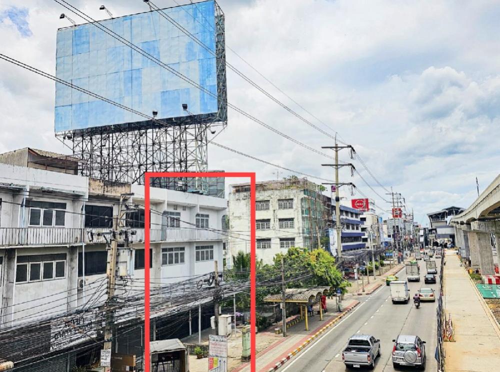For SaleShop HouseYothinpattana,CDC : Negotiable‼️Commercial building, opposite the Police Aviation Division, 42 sq m.