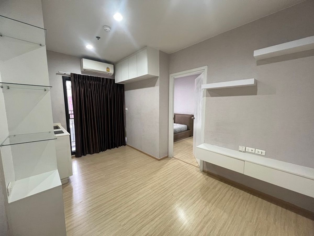ขายคอนโดปิ่นเกล้า จรัญสนิทวงศ์ : ขายด่วน  คอนโดพลัม-ปิ่นเกล้า 1 ห้องนอน 1 ห้องน้ำ ห้องคุณภาพดีพร้อมอยู่ ขนาด 25.38 ตรม.ชั้น  4  ห้องสวยคุณภาพดี  ปรึกษานัดชมห้องโทร 094-6245941