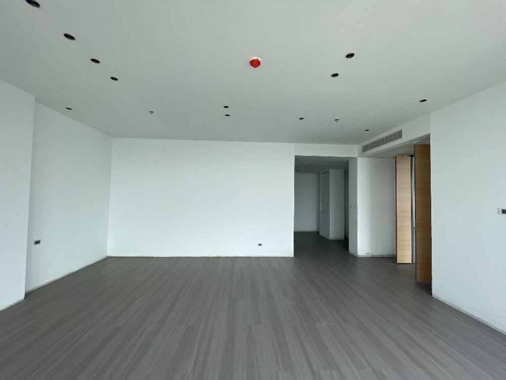 For SaleCondoRama3 (Riverside),Satupadit : For sale, luxury condo, Chao Phraya River view, Sapphire Luxury Condo, Sathorn-Rama 3, 30th floor, Penthouse room, 3 bedrooms, 4 bathrooms, usable area 206.22 sq m.