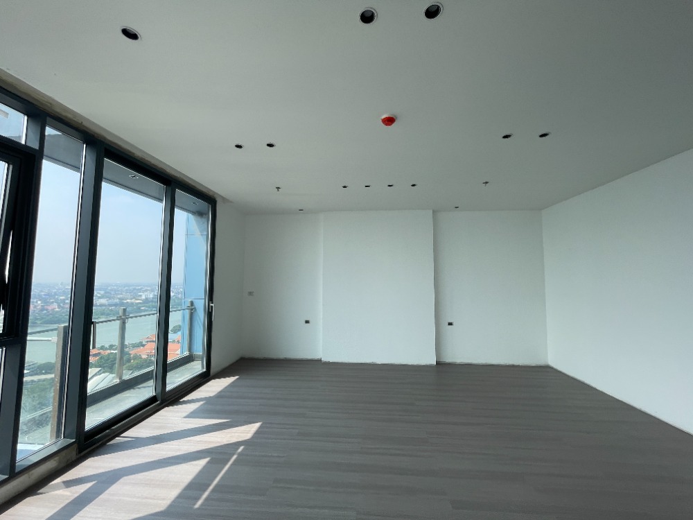 For SaleCondoRama3 (Riverside),Satupadit : For sale, luxury condo, Chao Phraya River view, Sapphire Luxury Condo, Sathorn-Rama 3, 30th floor, Penthouse room, 3 bedrooms, 4 bathrooms, usable area 206.22 sq m.
