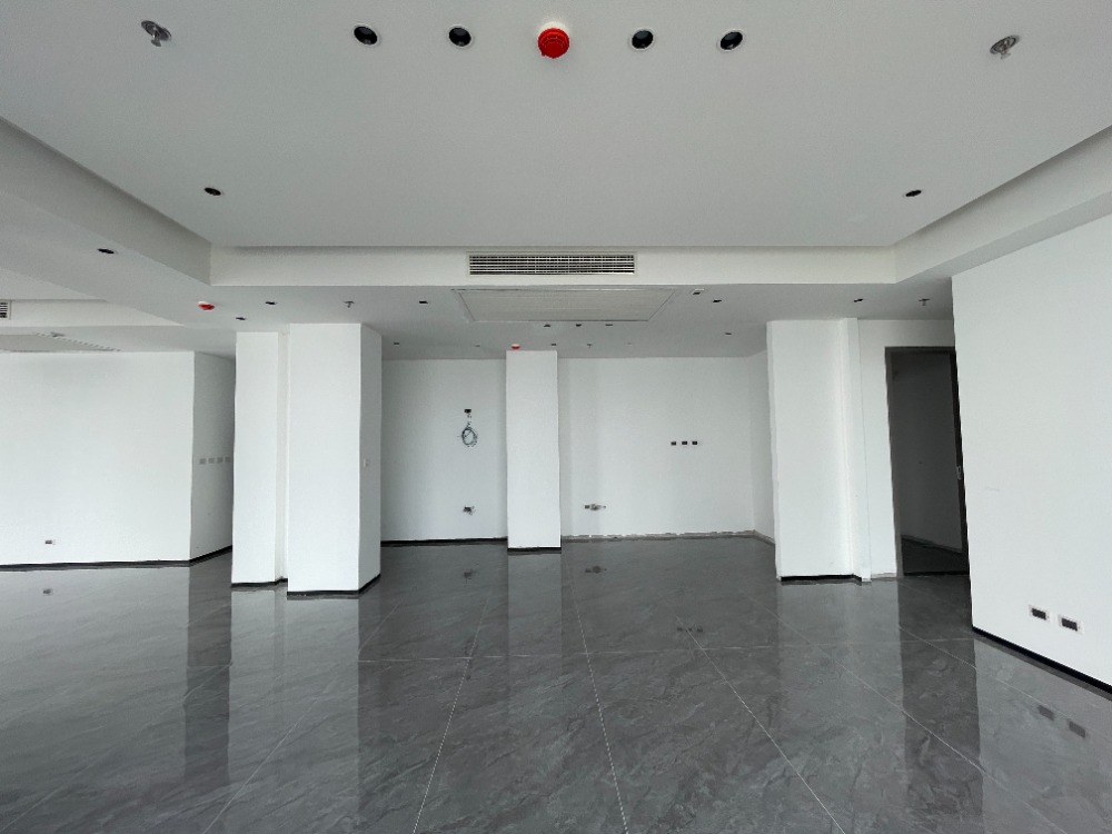 For SaleCondoRama3 (Riverside),Satupadit : For sale, luxury condo, Chao Phraya River view, Sapphire Luxury Condo, Sathorn-Rama 3, 30th floor, Penthouse room, 3 bedrooms, 4 bathrooms, usable area 206.22 sq m.