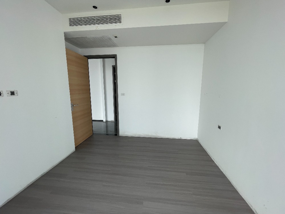 For SaleCondoRama3 (Riverside),Satupadit : For sale, luxury condo, Chao Phraya River view, Sapphire Luxury Condo, Sathorn-Rama 3, 30th floor, Penthouse room, 3 bedrooms, 4 bathrooms, usable area 206.22 sq m.