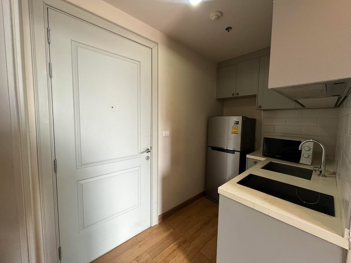 ให้เช่าคอนโดสะพานควาย จตุจักร : ★ The Editor ★  30 ตรม.,ชั้น 18 (สตูดิโอ), ★ติด BTS สะพานควาย ★ใกล้ บิ๊กซีสะพานควายและแหล่งช้อปปิ้งของกินเยอะมาก ★ สิ่งอำนวยความสะดวกมากมาย★ เครื่องใช้ไฟฟ้าครบครัน★