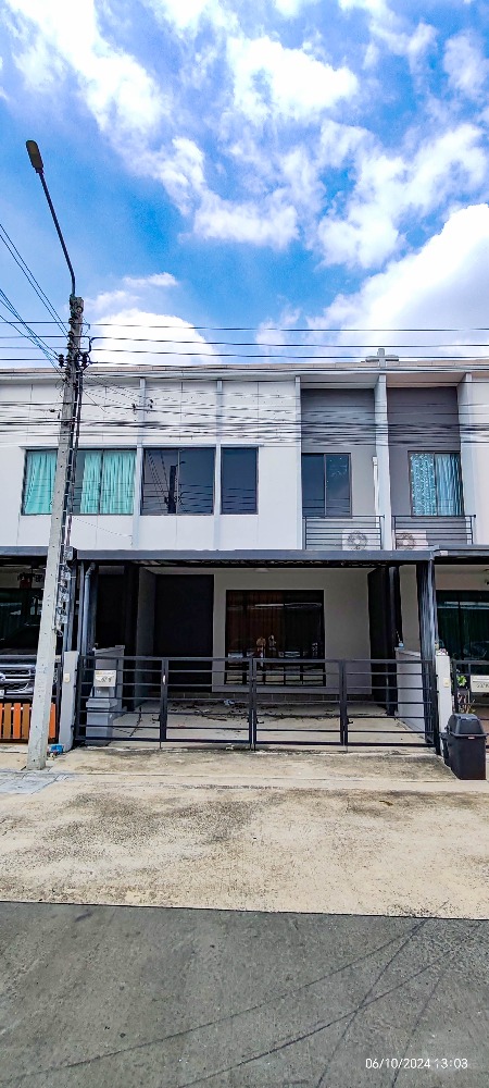 For SaleTownhomeChaengwatana, Muangthong : 2-story townhouse for sale, Pleno Chaiyaphruek-Chaengwattana, Rd. 345, beautiful house.