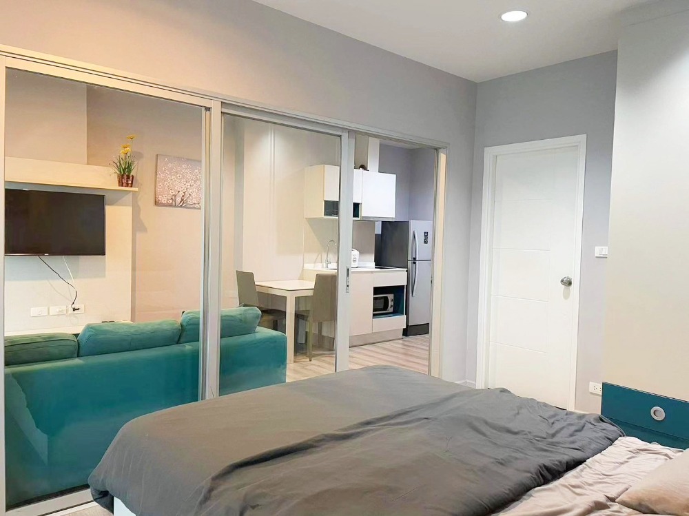 For SaleCondoPattaya, Bangsaen, Chonburi : For sale with tenant CENTRIC SEA Pattaya, 1 bedroom, 33 sqm, 32nd floor, nice and fully furnished.