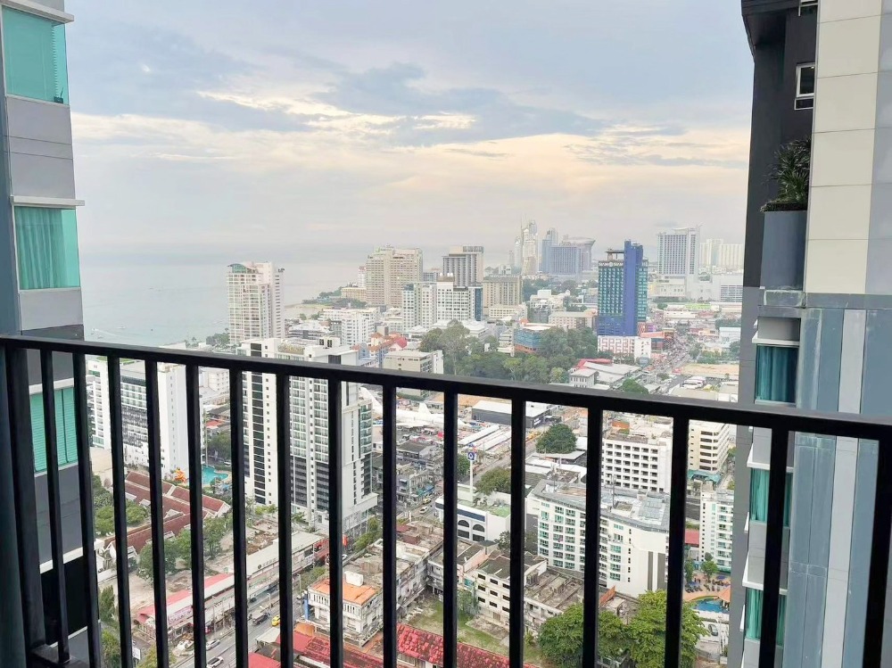 For SaleCondoPattaya, Bangsaen, Chonburi : For sale with tenant CENTRIC SEA Pattaya, 1 bedroom, 33 sqm, 32nd floor, nice and fully furnished.