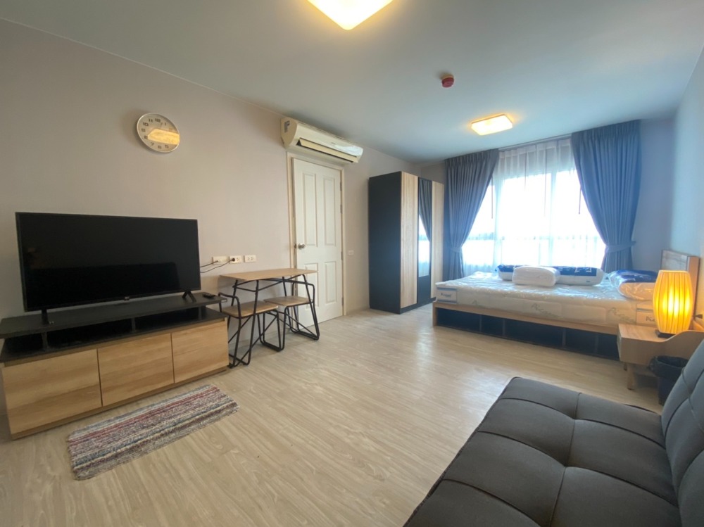 For SaleCondoThaphra, Talat Phlu, Wutthakat : Condo for sale Aspire Sathorn-Taksin Aspire Sathorn-Taksin (Brick Zone) near BTS Wutthakat Station, only about 400 meters and only 5 stations to Sathorn.